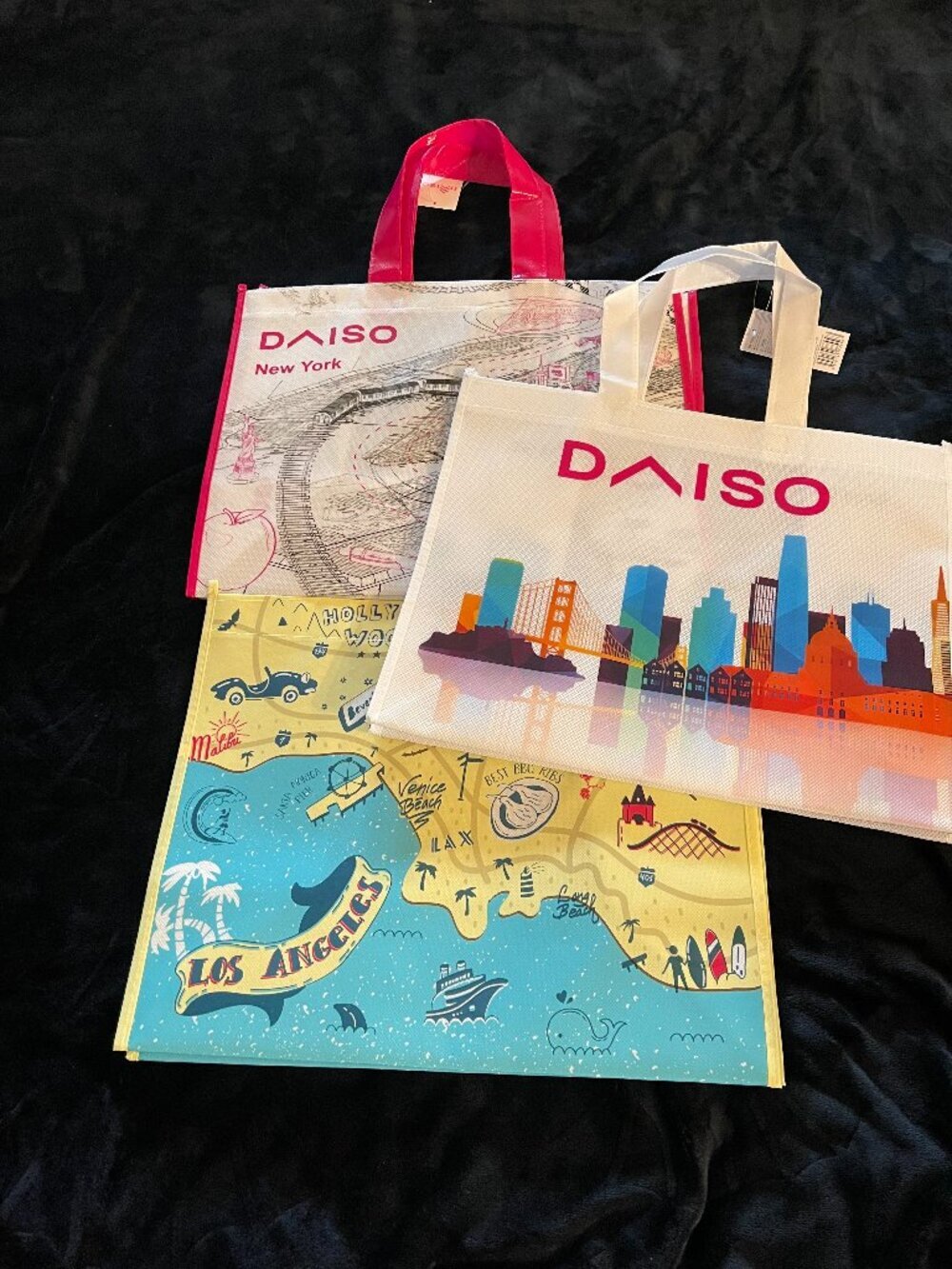 Daiso NYC SF LA City Tote Bag Set Reusable Travel Beach Bags NWT